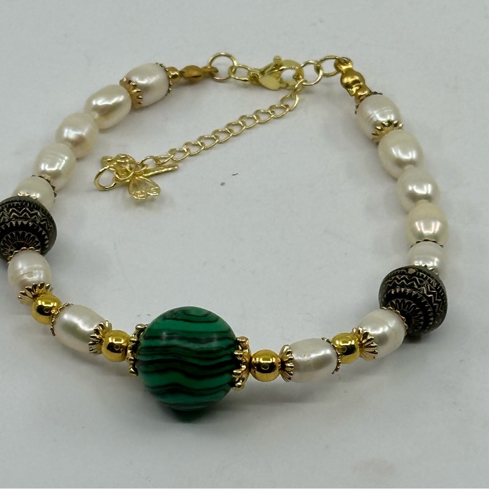 #322 New Handmade Freshwater Pearls & Genuine Malachite Centerpiece Bracelet